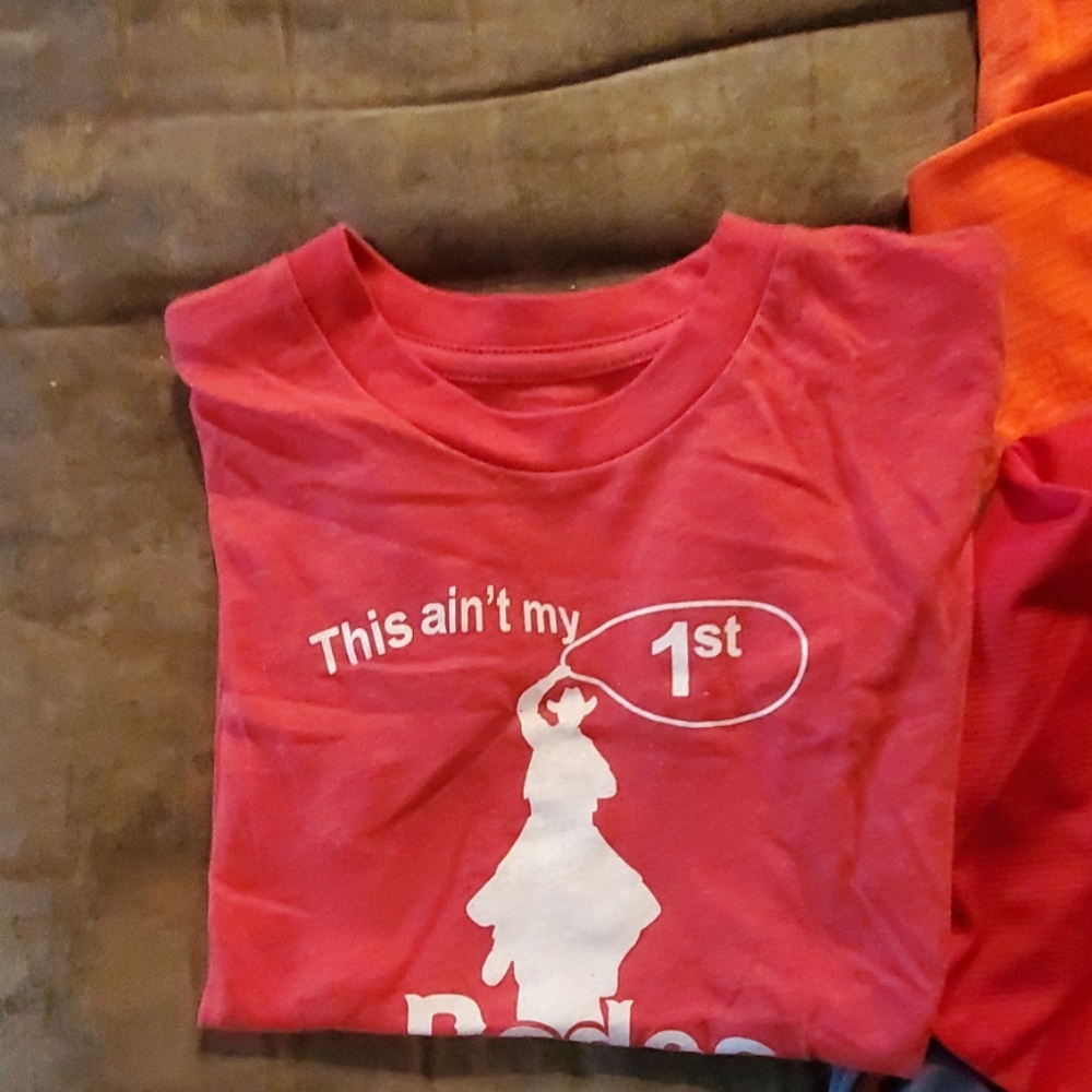 3 shirts - Picture 2 of 6